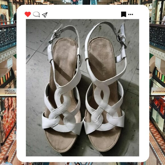 New Fabuplush White Sandals/Wedges Sz 10 - Picture 1 of 5